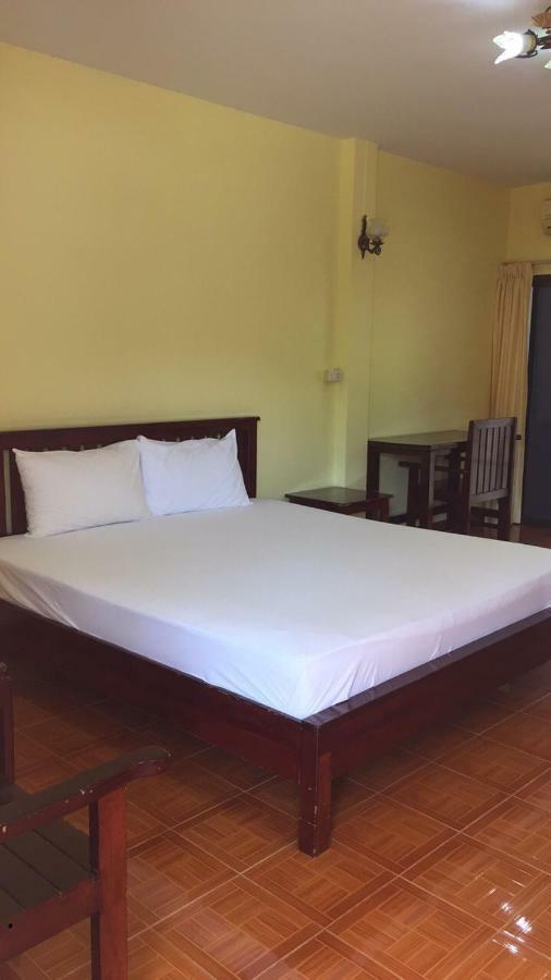 Poon Suk Hotel Kabinburi Kültér fotó